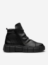 Tênis em Couro Cano Alto Jade Preto