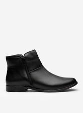 Bota Cano Curto em Couro Preta Zíper Lateral