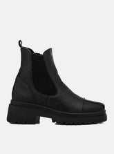Bota em Couro Chelsea Julia Preto