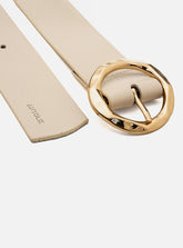 Cinto Off White Couro Largo Fivela Redonda Dourada