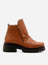 Coturno em Couro Tratorado Julia Caramelo