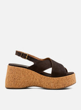Sandália em Couro Acamurçada Café Plataforma Cortiça Tiras Largas