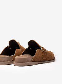 Clog em Couro Camurça Caramelo