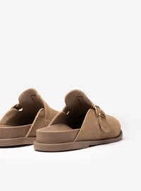 Clog em Couro Camurça Areia
