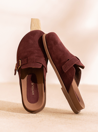 Clog Couro Camurça Vinho Fivela