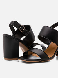 Sandália Salto Bloco em Couro Preta Tira Larga