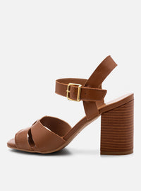 Sandália Salto Bloco em Couro Caramelo Tiras Enlace