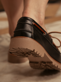 Mocassim Dockside Preto Couro Solado Tratorado