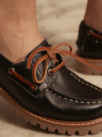 Mocassim Dockside Preto Couro Solado Tratorado