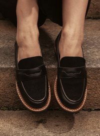 Mocassim Tratorado Preto em Couro