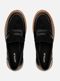 Mocassim Tratorado Preto em Couro