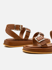 Sandália Flatform Couro Caramelo Fivelas