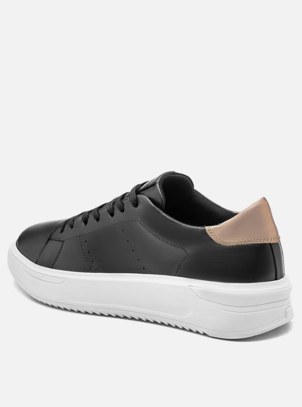 Tênis Couro Preto Detalhe Dourado Sport