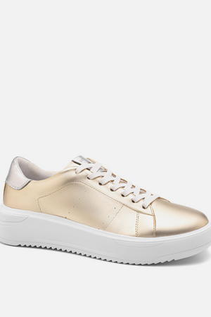 Tênis Couro Dourado Detalhe Prata Sport