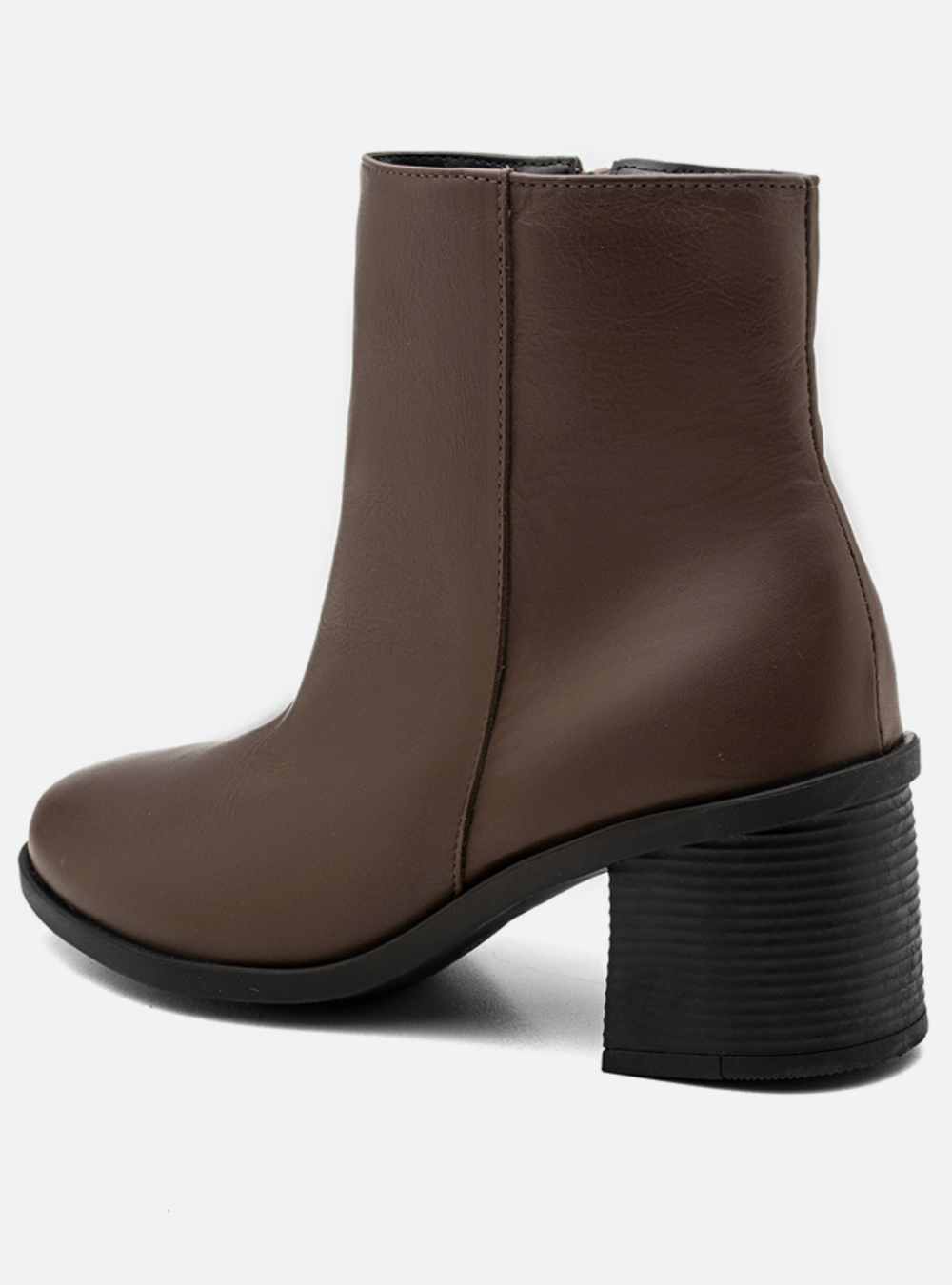 Bota em Couro Cano Médio Basic Café