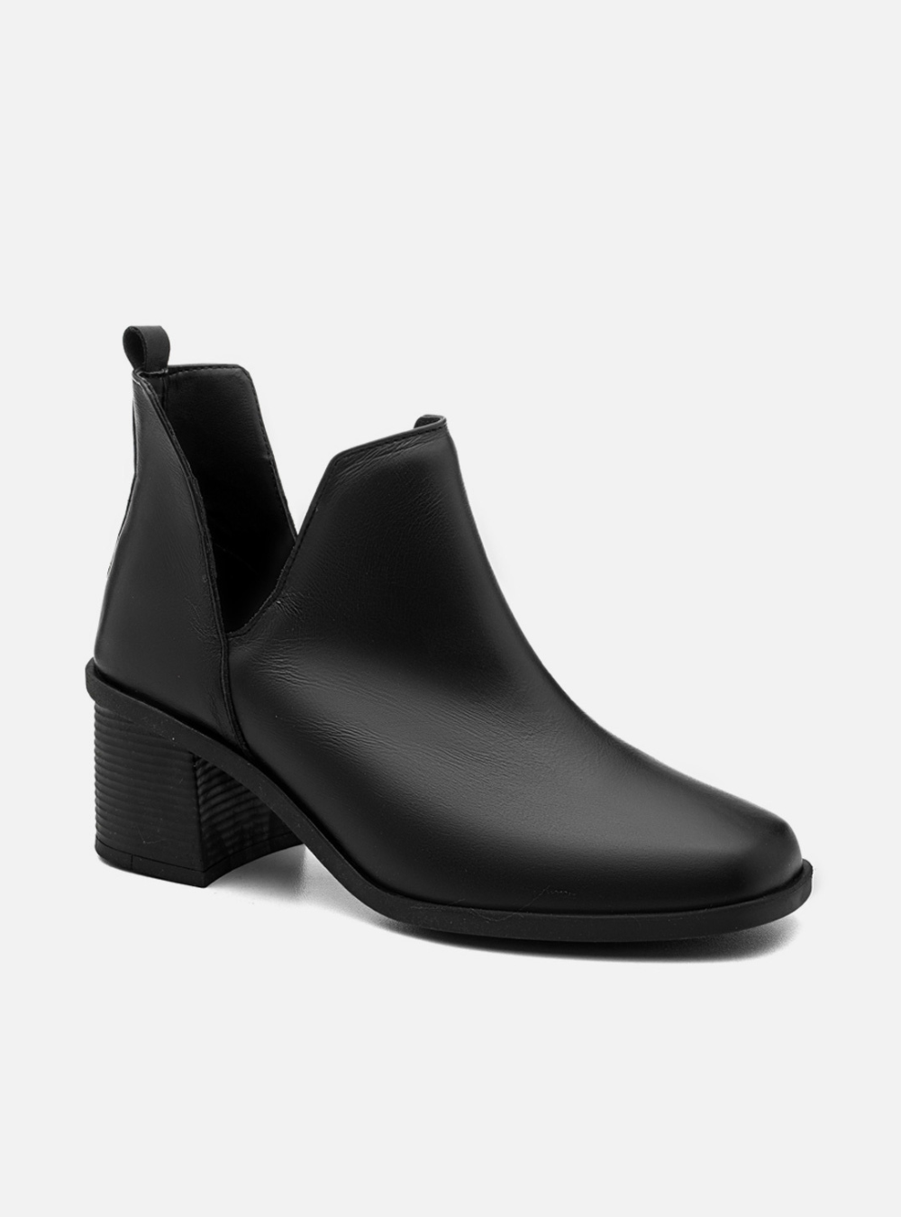 Bota em Couro Cano Médio Recortes Preto
