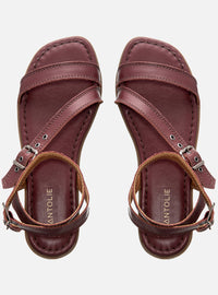 Sandália Rasteira em Couro Bordô Tiras e Fivelas