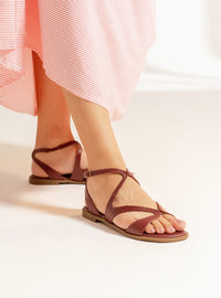 Sandália Rasteira em Couro Bordô Tiras Slim