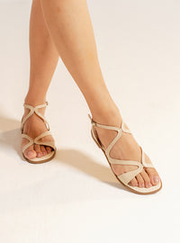 Sandália Rasteira em Couro Off White Tiras Slim