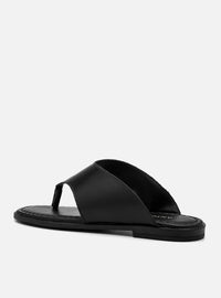 Rasteira em Couro Preta Thong