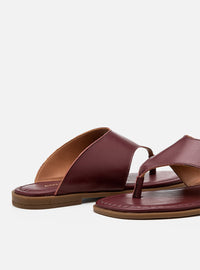 Rasteira em Couro Bordô Thong