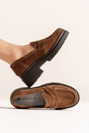 Mocassim em Couro Flatform Esther Camurça Marrom