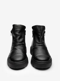 Tênis em Couro Cano Alto Jade Preto