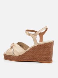 Sandália Anabela em Couro Off White Salto Trama