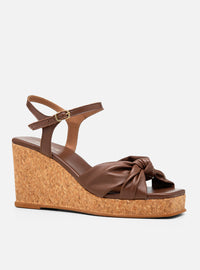 Sandália Anabela em Couro Marrom Salto Cortiça