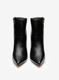 Bota Cano Curto em Couro Preto Bico Fino