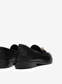 Mocassim em Couro Bridão Preto e Off White