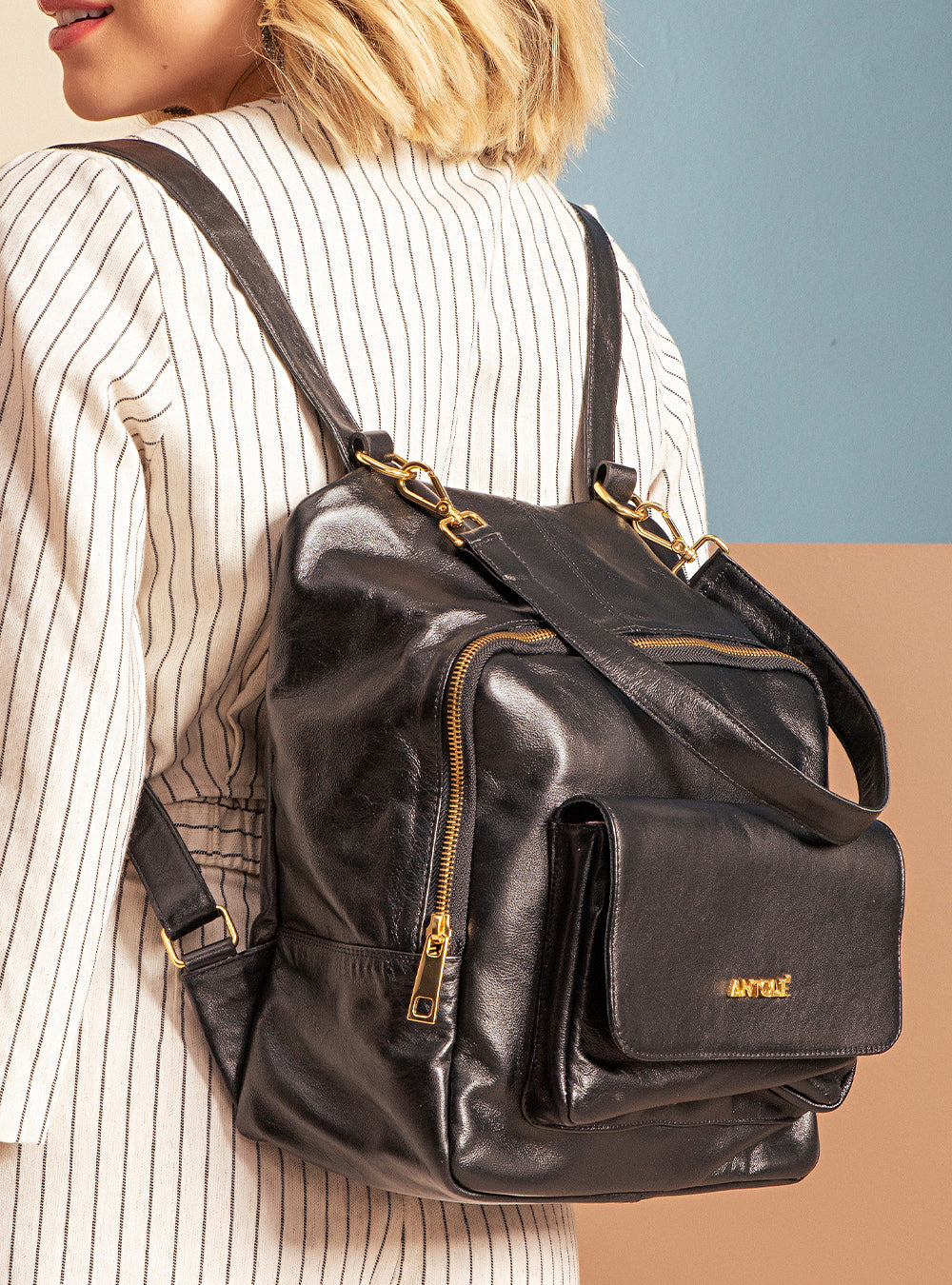 Mochila em Couro Athenas Preta