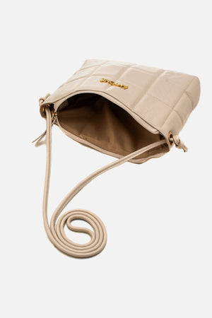 Bolsa em Couro Matelassê Off White Zíper Tiracolo