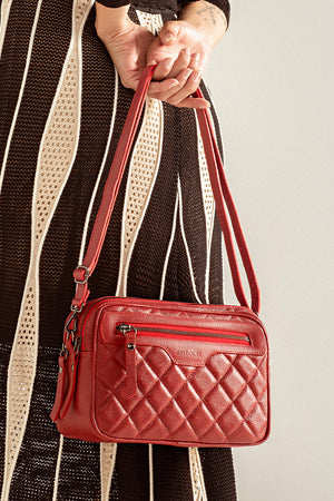 Bolsa em Couro Tiracolo Matelassê Vermelho