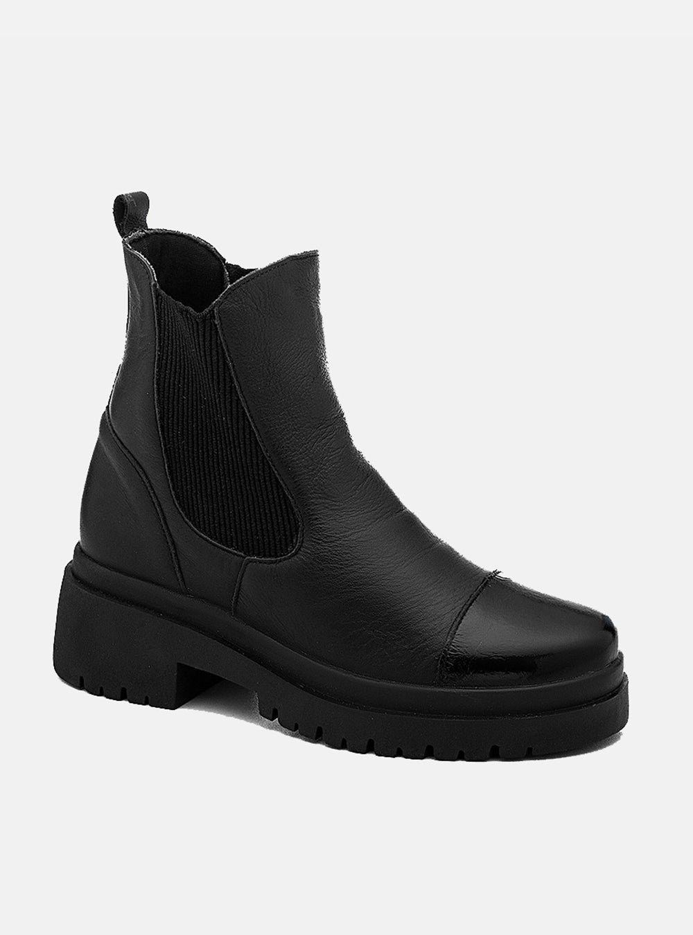 Bota em Couro Chelsea Julia Preto