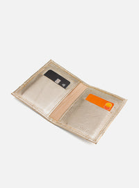 Carteira em Couro Matelassê Dourado