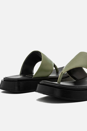 Flatform em Couro Acolchoado Bia Verde Oliva