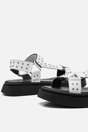 Flatform em Couro com Tachas Bia Branco
