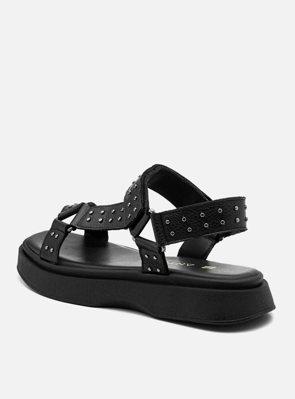 Flatform em Couro com Tachas Bia Preto