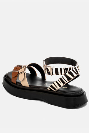 Flatform em Couro Fivelas Bia Caramelo Off White e Animal Print Zebra