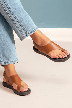 Flatform em Couro Lux Sophia Caramelo