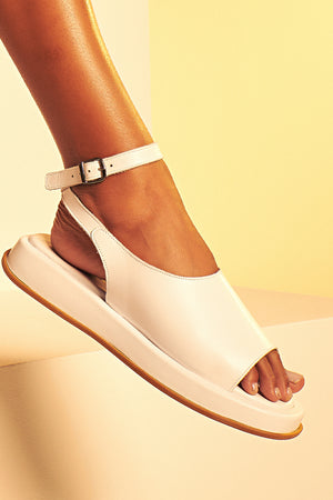Flatform em Couro Slim Rafaela Branco