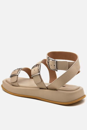 Flatform em Couro Tiras e Fivelas Rafaela Off White