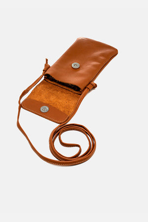 Mini Bolsa em Couro Porta Celular Capri Caramelo