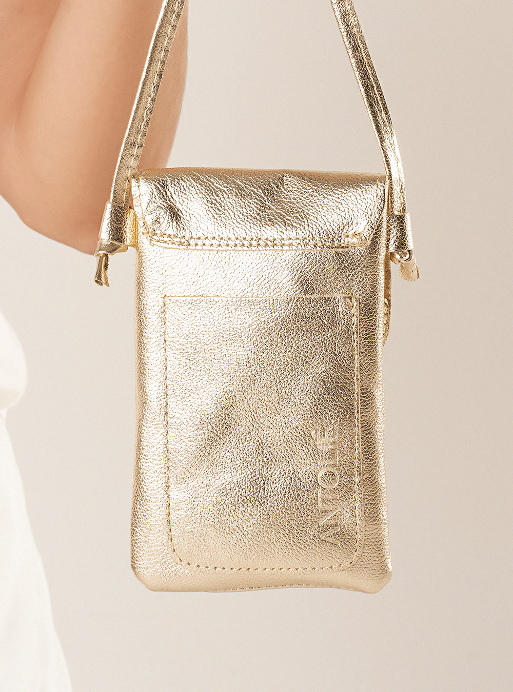 Mini Bolsa em Couro Porta Celular Capri Dourado