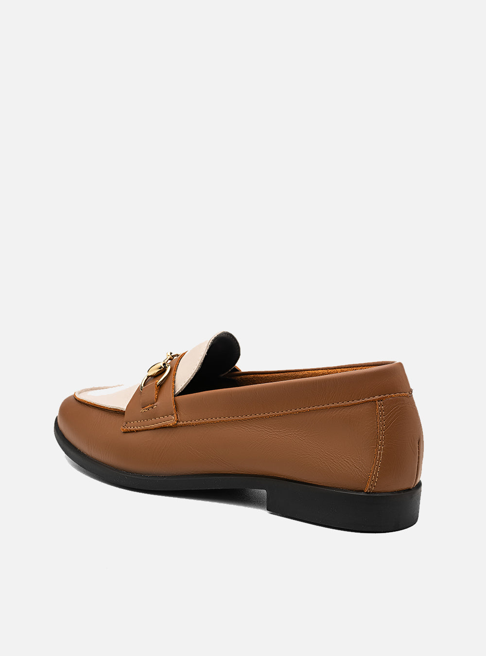 Mocassim em Couro Bridão Caramelo e Off White