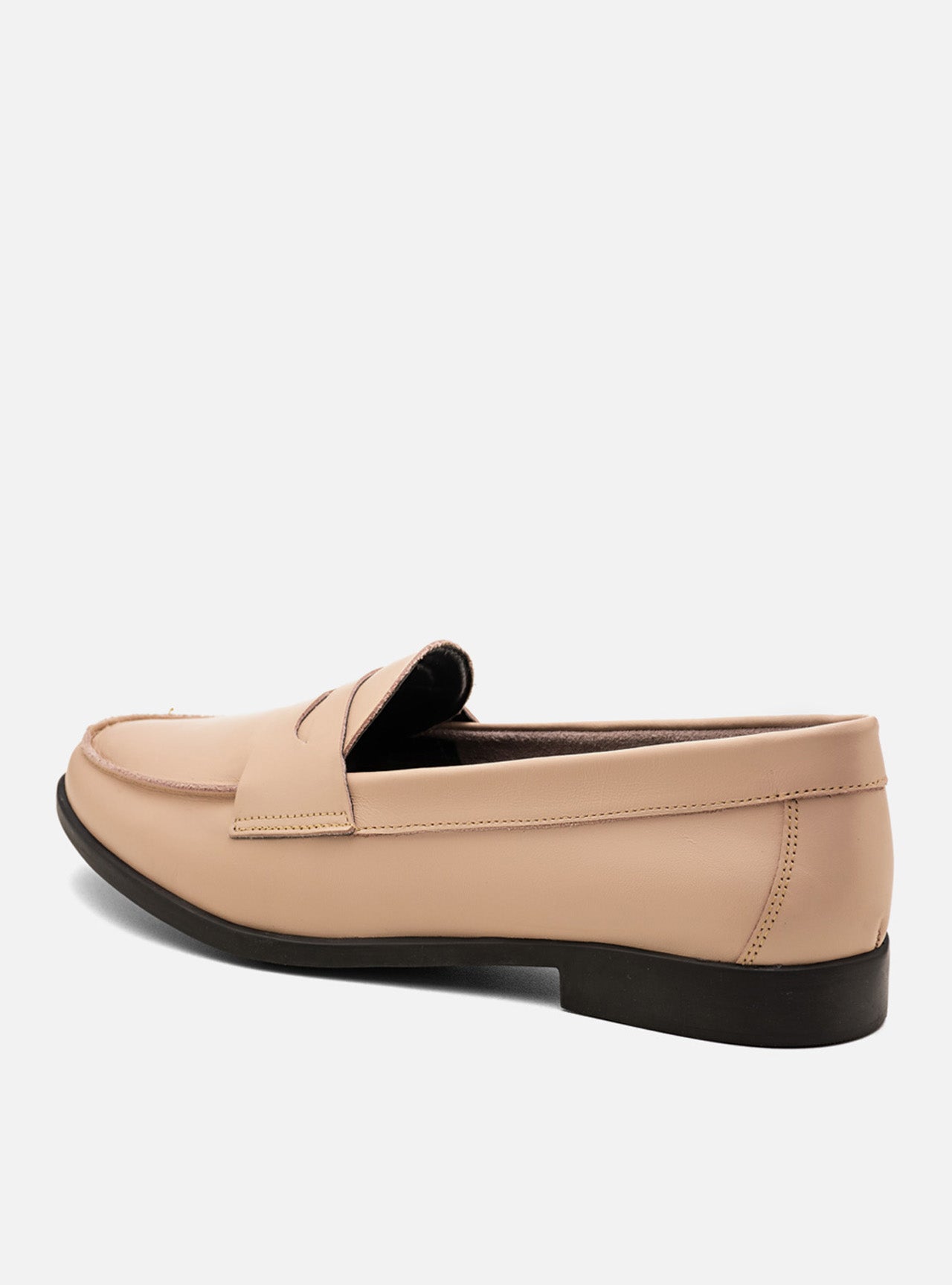 Mocassim em Couro Clássico Nude