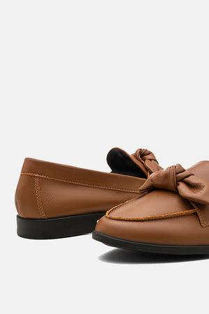 Mocassim em Couro Laço Caramelo