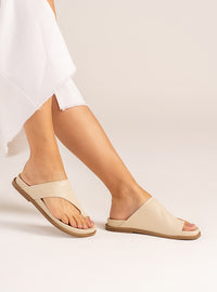 Papete em Couro Off White Dedeira