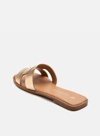 Rasteira em Couro Geométrica Helena Dourada